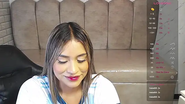 Snapshot of _Charlotte_v chatting on 03/08/26, 04:33 Charlotte v online show from 03/08/26, 04:33
