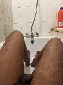 Snapshot of Rahul_sub chatting on 12/15/24, 09:42 Rahul sub online show from 12/15/24, 09:42