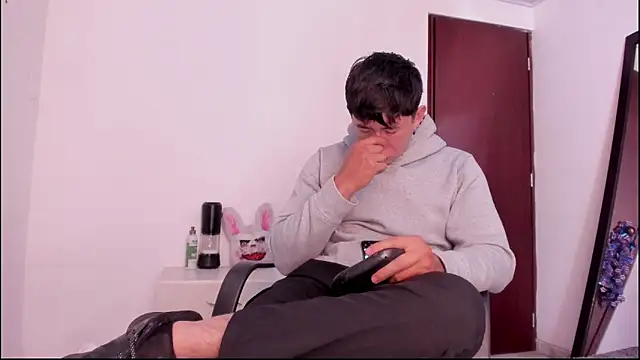 setsuna10 online show from 09/18/25, 08:44