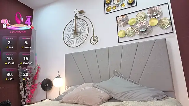 Snapshot of Gabriella_gh chatting on 11/23/25, 08:08 Gabriella gh online show from 11/23/25, 08:08