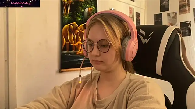 JacyWinslat online show from 09/26/25, 12:53