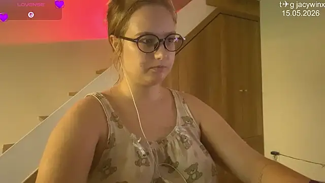 JacyWinslat online show from 05/15/26, 02:46