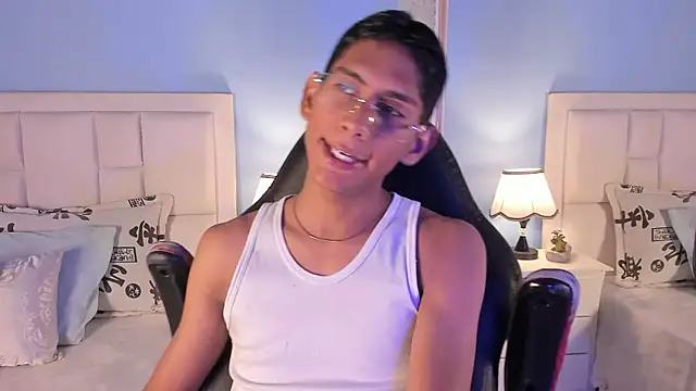 Nick Collins18 online show from 10/16/25, 09:05