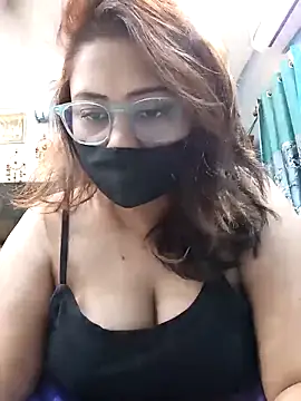 Snapshot of Cute-mona chatting on 11/10/25, 07:24 Cute-mona online show from 11/10/25, 07:24