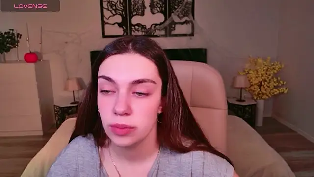 Snapshot of DaniellaLovely chatting on 11/04/25, 11:09 DaniellaLovely online show from 11/04/25, 11:09