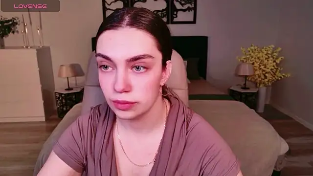 Snapshot of DaniellaLovely chatting on 11/23/25, 11:10 DaniellaLovely online show from 11/23/25, 11:10