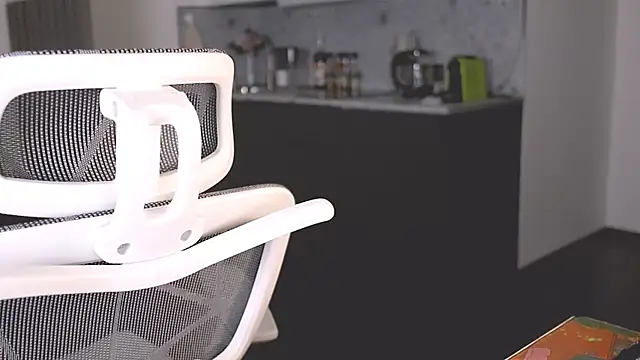 mayaik online show from 10/23/25, 04:50