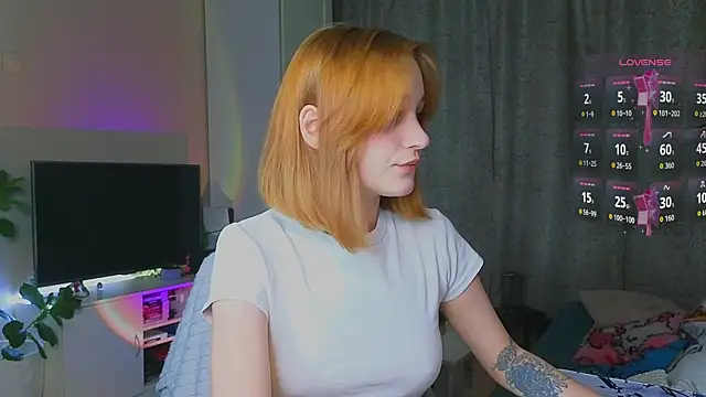 Snapshot of MaryRace chatting on 11/15/25, 12:02 MaryRace online show from 11/15/25, 12:02