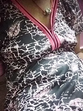 Snapshot of kavinila20 chatting on 11/06/25, 06:31 kavinila20 online show from 11/06/25, 06:31