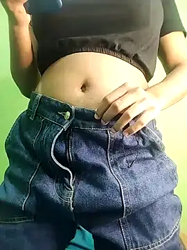 Snapshot of Queen-Amelia chatting on 12/03/24, 09:00 Queen-Amelia online show from 12/03/24, 09:00