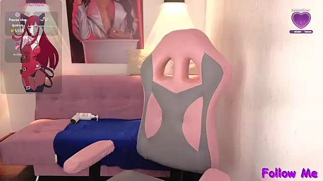 Snapshot of vittorialombardi__ chatting on 11/07/25, 08:14 vittorialombardi online show from 11/07/25, 08:14