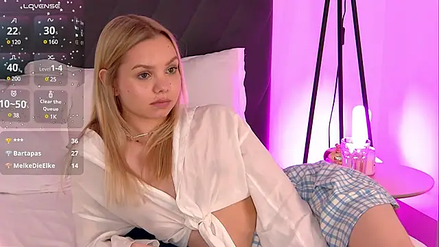 LinaWynn online show from 12/29/24, 07:22