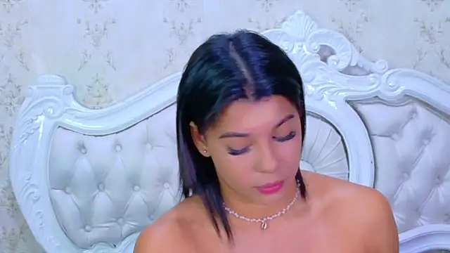 TiaraRosse online show from 11/09/25, 04:55