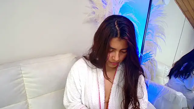 Rebeca Williams  online show from 02/18/25, 11:52