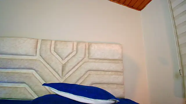 Rebeca Williams  online show from 03/05/25, 04:45