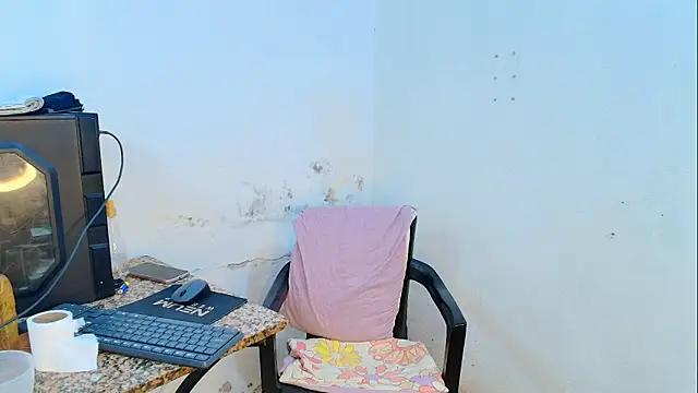 Oh Tique online show from 04/29/26, 01:15