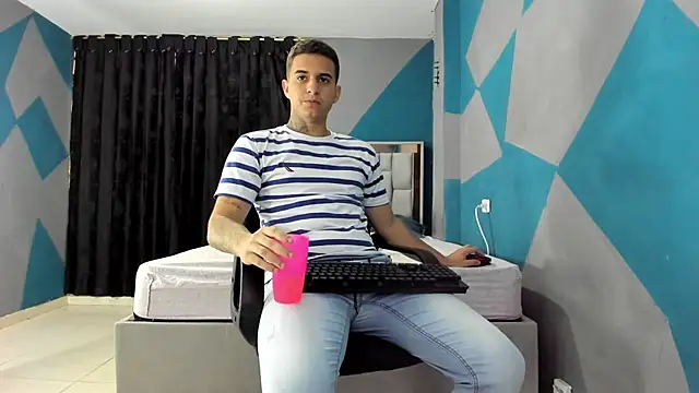 simookeler online show from 12/15/24, 05:20