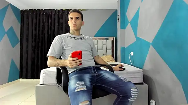 simookeler online show from 12/18/24, 03:26