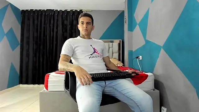 simookeler online show from 12/22/24, 02:39