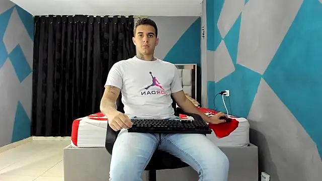 simookeler online show from 12/22/24, 05:45