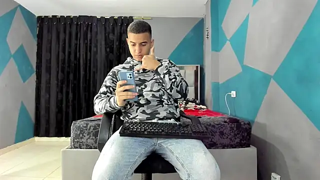 simookeler online show from 02/13/25, 10:33