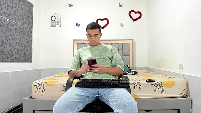 simookeler online show from 10/23/25, 01:16