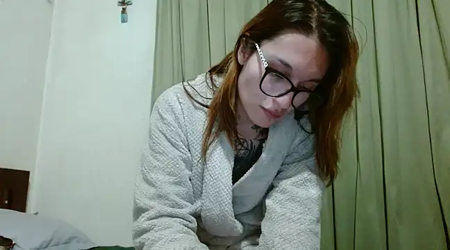 kittenlizz online show from 12/15/24, 11:42