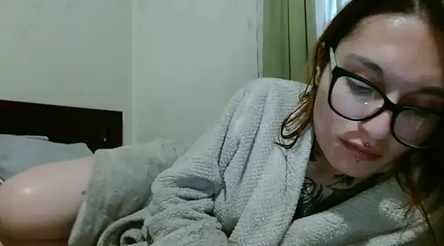 kittenlizz online show from 12/22/24, 10:36