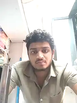 Snapshot of heartless__95 chatting on 02/01/25, 10:48 heartless  95 online show from 02/01/25, 10:48