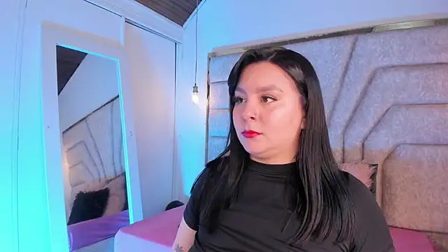 EmaJames25 online show from 10/13/25, 04:07