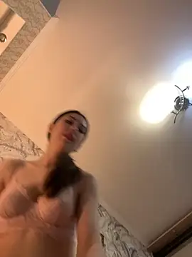 LushLuna online show from 10/05/25, 08:56