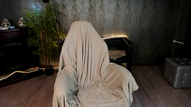 Jennifer murr online show from 09/25/25, 01:26