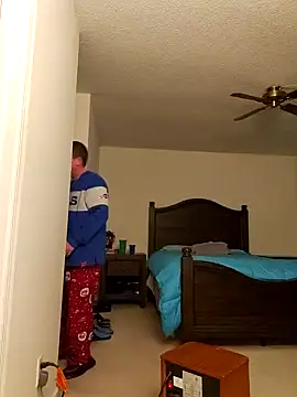 Bigtater1999 online show from 12/17/24, 03:17