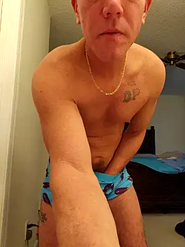 Bigtater1999 online show from 12/24/24, 07:11