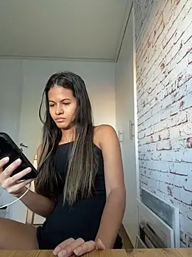 Gaby pinheirO online show from 11/14/25, 11:31