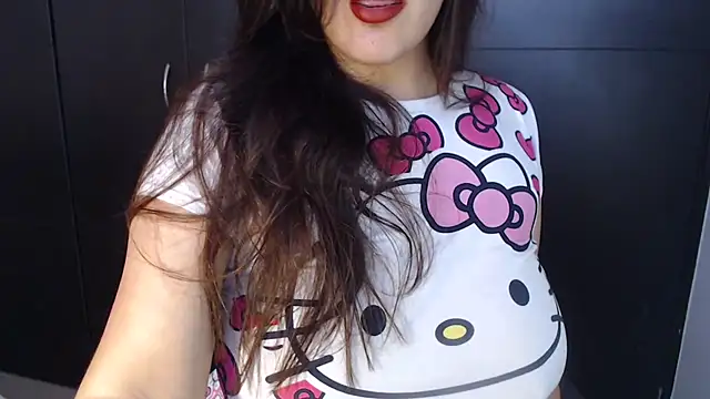 AdharaLujan online show from 09/11/25, 04:51