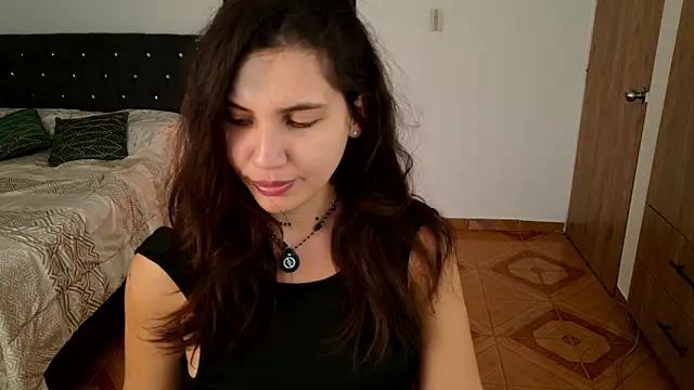 Snapshot of Sigrid- chatting on 12/20/25, 02:51 Sigrid- online show from 12/20/25, 02:51