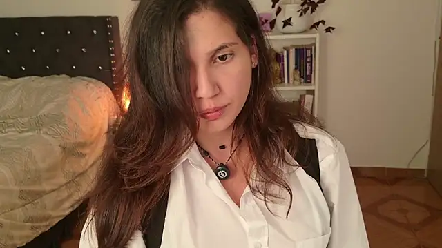 Snapshot of Sigrid- chatting on 03/14/26, 01:34 Sigrid- online show from 03/14/26, 01:34