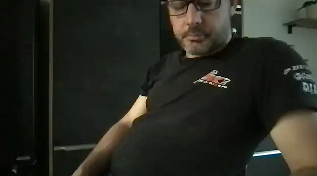 unconnudu21000 online show from 02/10/25, 03:53