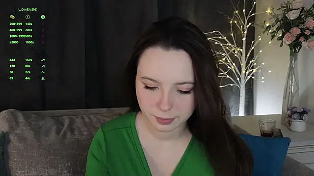 Snapshot of GarynAnstead chatting on 12/21/24, 02:26 GarynAnstead online show from 12/21/24, 02:26