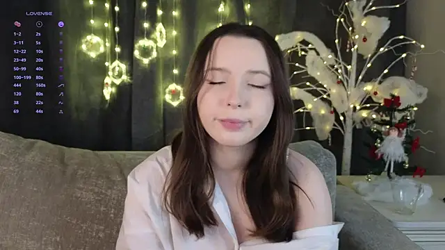 Snapshot of GarynAnstead chatting on 12/25/24, 02:34 GarynAnstead online show from 12/25/24, 02:34