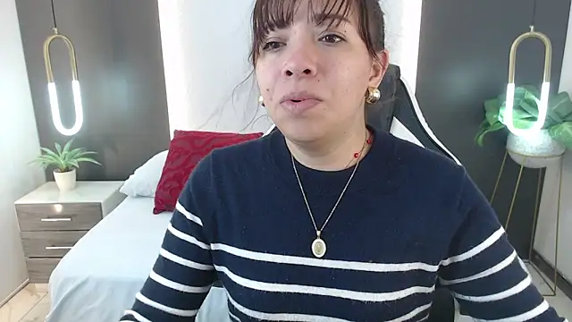 alma fenix online show from 12/28/24, 12:24