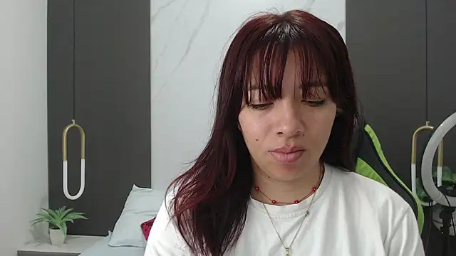 alma fenix online show from 01/18/25, 12:04