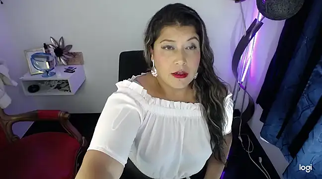 Snapshot of AmeliaThompsonTaboo chatting on 03/15/25, 12:36 AmeliaThompsonTaboo online show from 03/15/25, 12:36