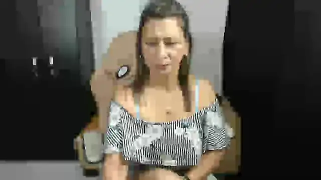 Snapshot of MafeJonesTaboo chatting on 10/10/25, 09:25 MafeJonesTaboo online show from 10/10/25, 09:25