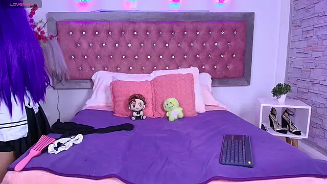 EmmaWilder online show from 09/20/25, 09:05