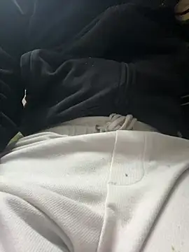 Snapshot of John_desihunk chatting on 12/12/24, 12:22 John desihunk online show from 12/12/24, 12:22