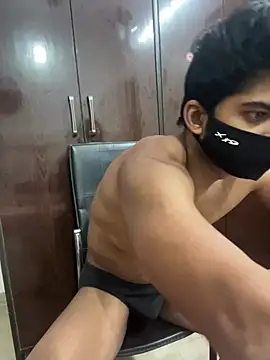 Snapshot of John_desihunk chatting on 12/29/24, 03:03 John desihunk online show from 12/29/24, 03:03