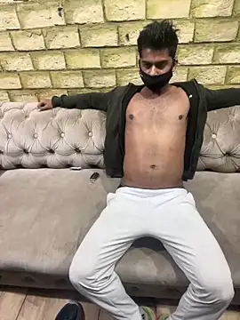 Snapshot of John_desihunk chatting on 01/18/25, 05:59 John desihunk online show from 01/18/25, 05:59