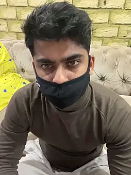 Snapshot of John_desihunk chatting on 01/22/25, 05:59 John desihunk online show from 01/22/25, 05:59